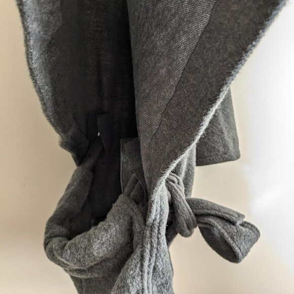 Gap Ruffle Wool Blend cape - Picture 4 of 6